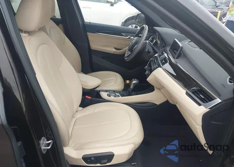 2017 BMW X1 xDrive28I из США, поврежденный, VIN WBXHT3C32H5F72970